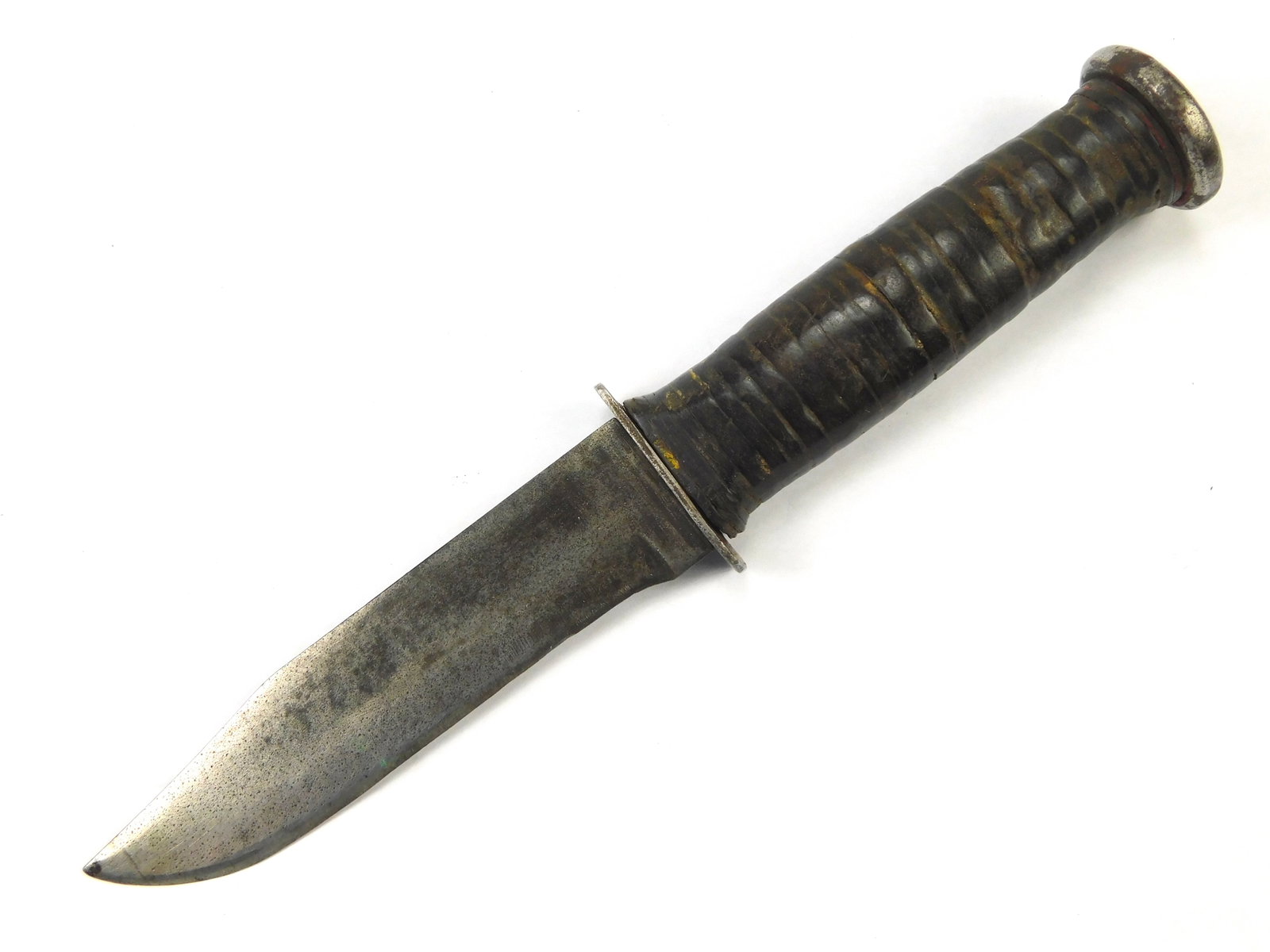 US WW2 MK1 Fighting Knife: US WW2 MK1 Fighting Knife. Guard is a bit loose. No sheath. 9 1/8" long with a 5" blade.