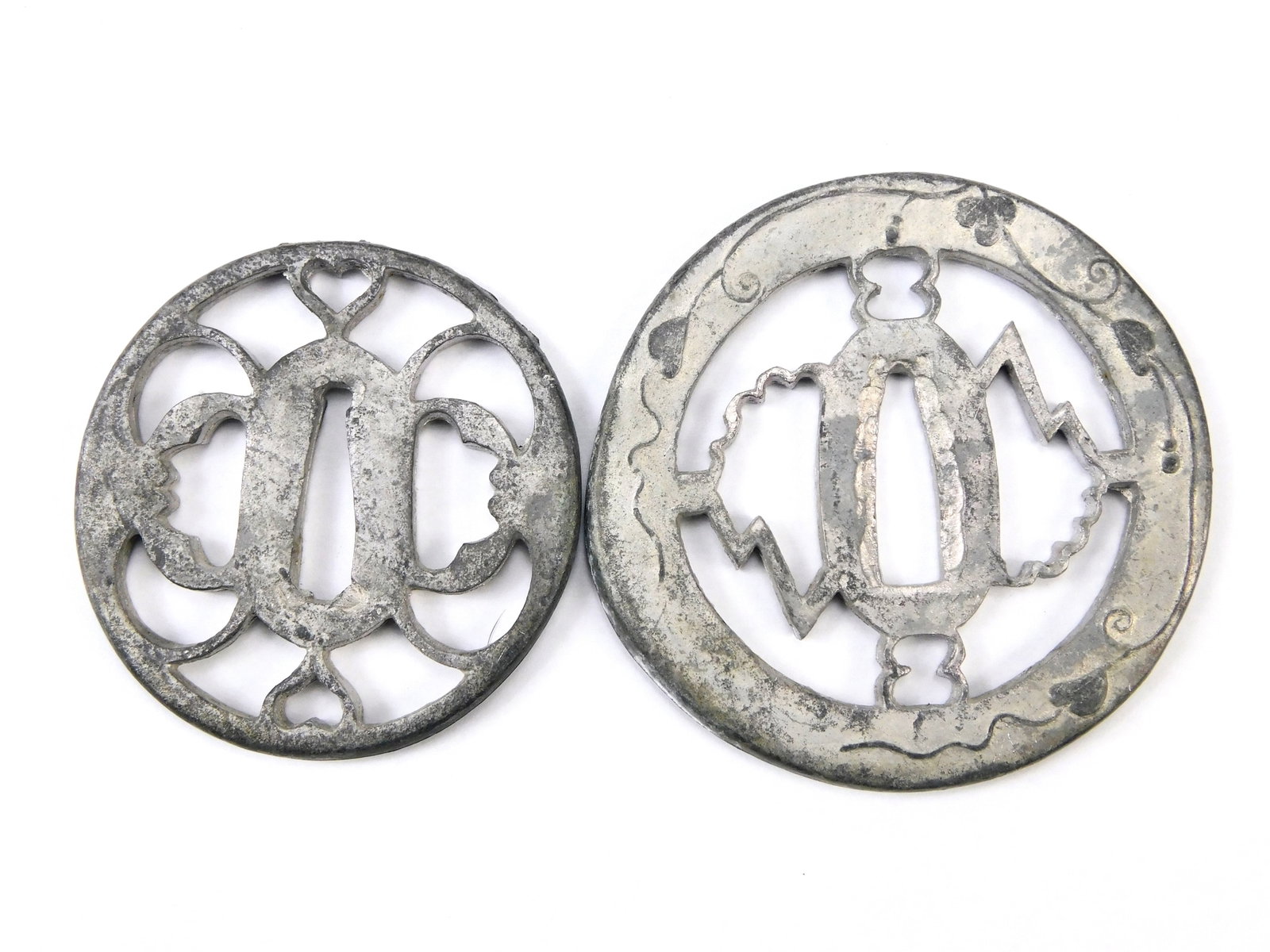 Set 2 Vintage Custom Handmade Japan Japanese Pewter Decorative Tsuba (1 of 8)