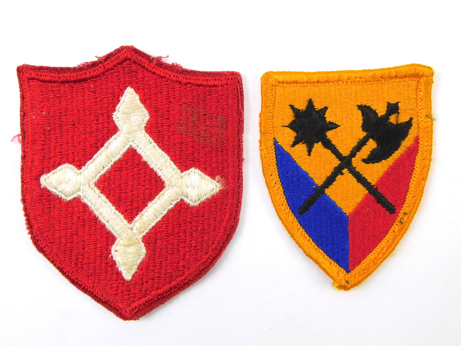 Set 2 Florida National Guard U.S. Army Shoulder Insignia 194th Armor Patch: Set of 2 Florida National Guard U.S. Army Shoulder Insignia & 194th Armor Patch