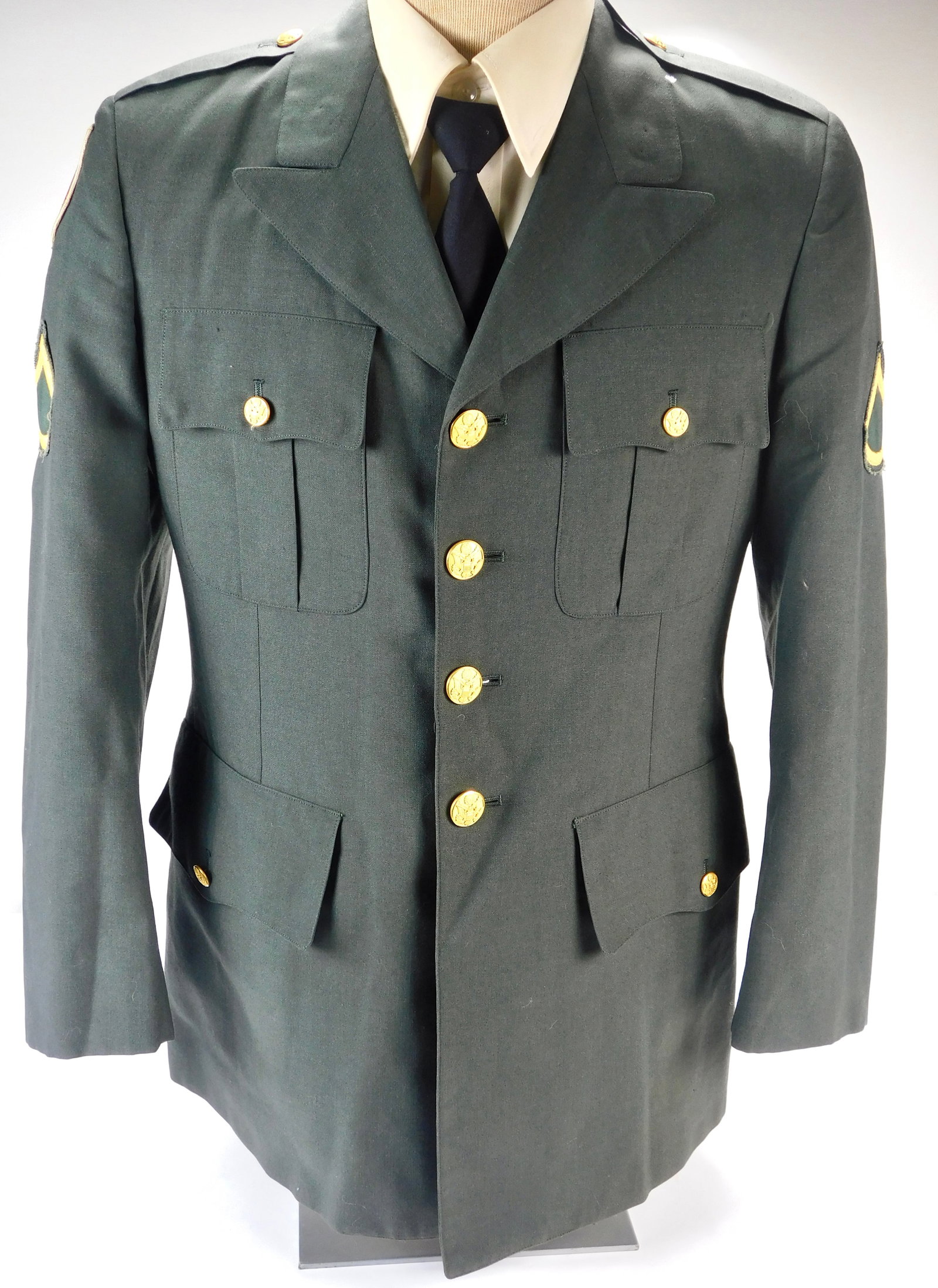 Vintage US Army Military Uniform Tunic Dress Jacket Coat: Vintage US Army Uniform Jacket. Has some strong old age odor. Display stand, shirt, and tie are not included.