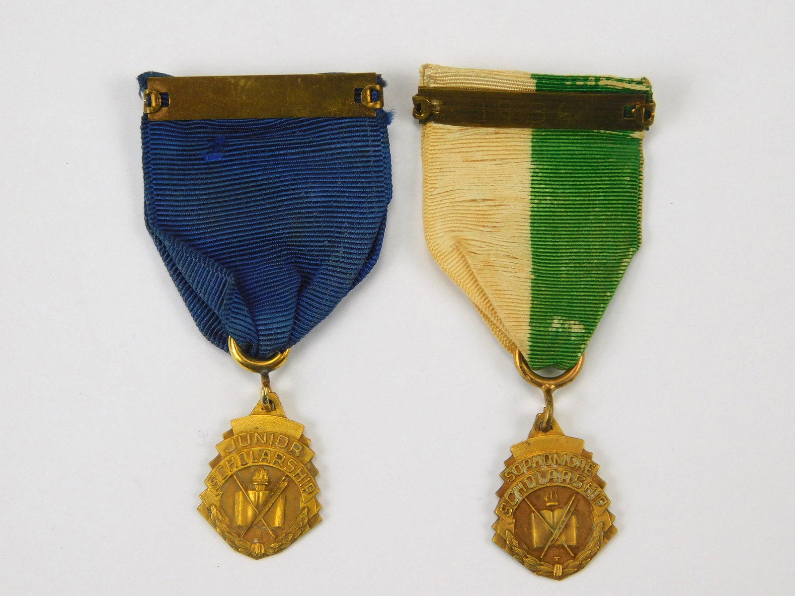 Vintage US Set of 2 Junior Sophomore Scholarship Medal Award Badge Pin: Vintage US Set of 2 Medals