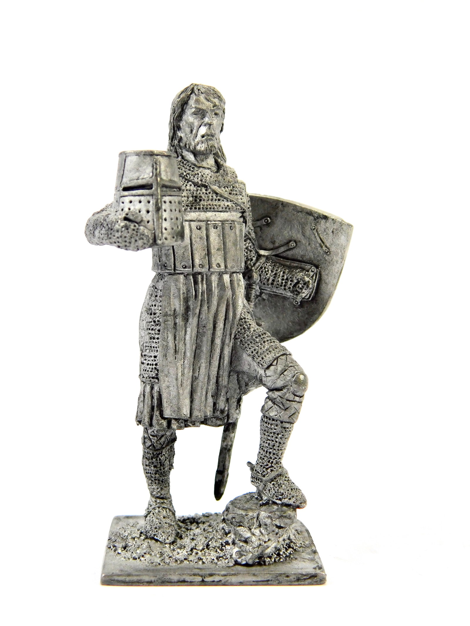1970 European EK Castings Unpainted Tin Toy Soldier 13C Teutonic Knight Mini Figurine: Vintage 1970s European EK Castings Unpainted 1:32 Scale Tin Toy Soldier, Teutonic Knight, 13th century, marked on the top and bottom.