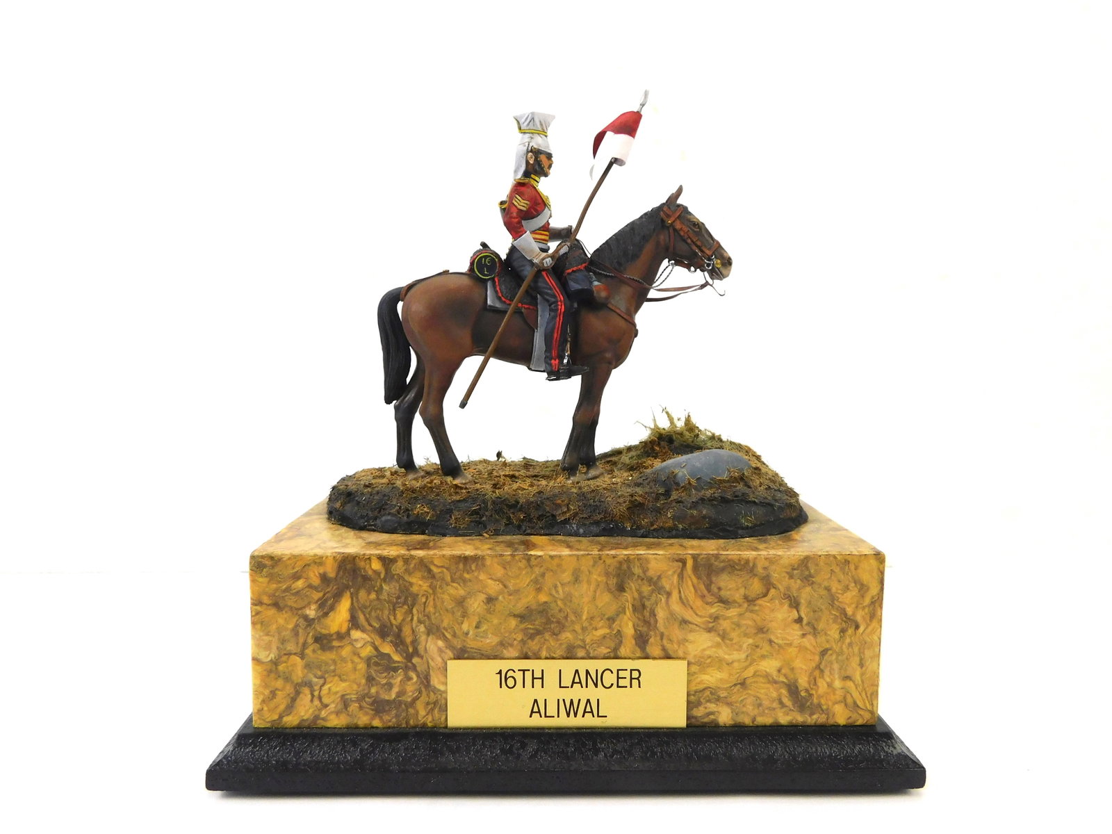 Rare British Painted Toy Miniature Figurine Statue 16th Queen's Lancers Lancer on Horseback Aliwal: Rare British Painted Toy / Miniature Figurine 16th "The Queen's Lancers" Lancer on Horseback, Aliwal. 7 1/4"L x 4 3/4"W x 7 1/2"H. The Battle of Aliwal was fought during the 1st Sikh War (1845-1846) b
