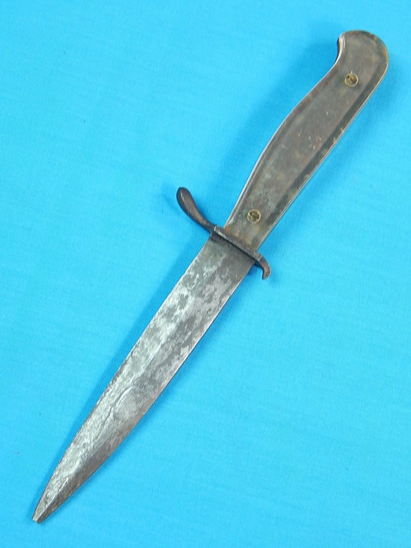 German Germany WW1 WW2 Boot Trench Fighting Knife: NO BUYER"S PREMIUM! (BUYER"S PREMIUM 0%).German Germany WW1-WW2 Boot Trench Fighting Knife. No sheath. Size: 9 3/4" long with 5 1/2" blade.We accept payment by check or money orders.Pay Pal and bank t