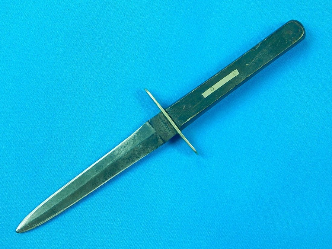 Antique English British Sheffield Small Dagger Knife: NO BUYER"S PREMIUM! (BUYER"S PREMIUM 0%). Antique British Sheffield Small Dagger. No sheath. Size: 7 1/8" long with 3 3/4" blade.We accept payment by check or money orders.Pay Pal and bank transfers a