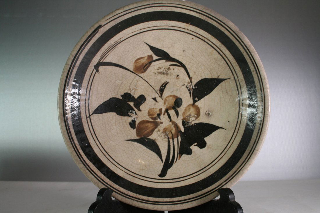 Chinese Cizhou Ware Plate (1 of 4)