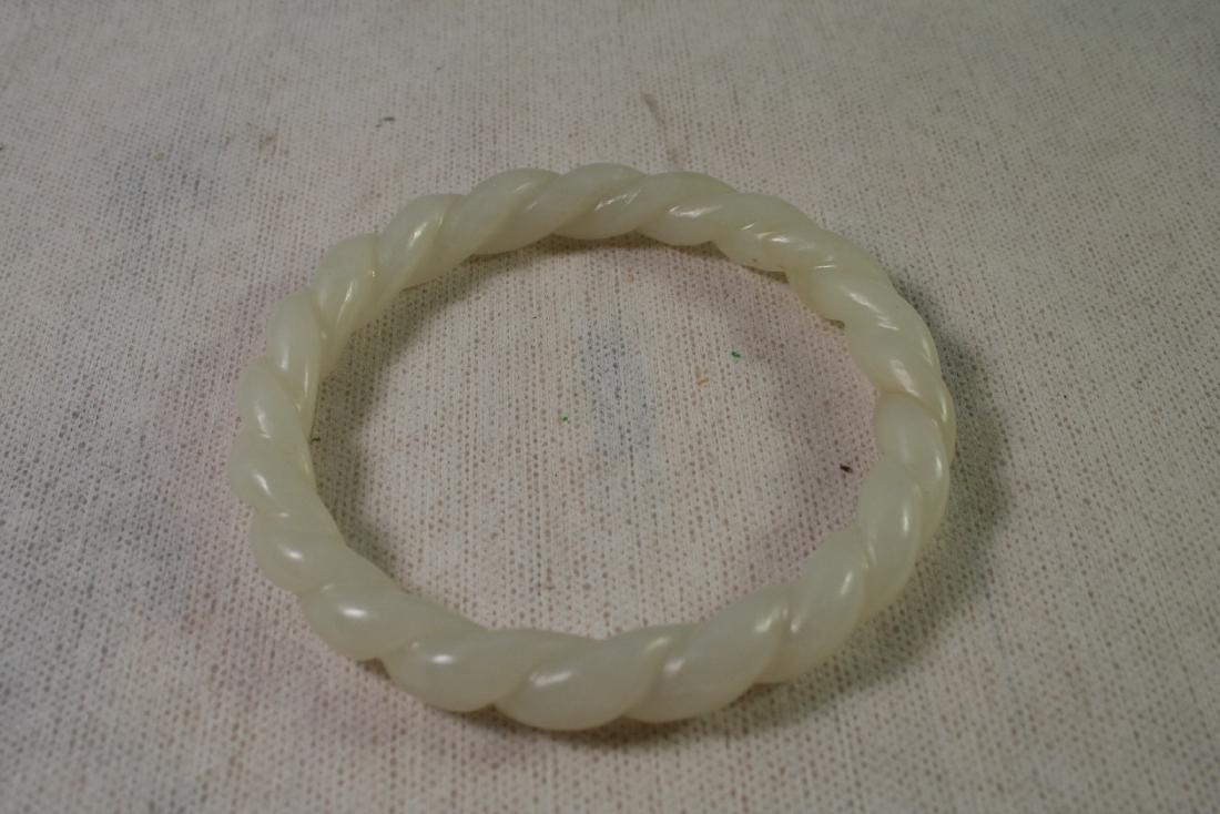Chinese Jade Bangle Bracelet (1 of 7)