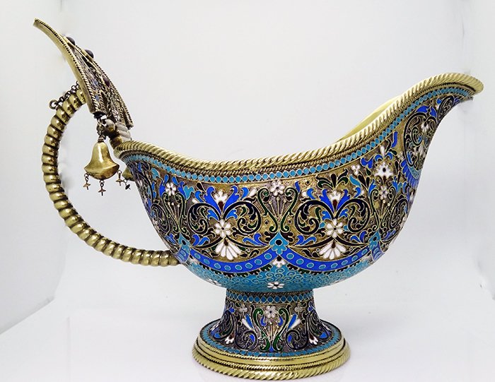 RUSSIAN SILVER & ENAMEL KOVSH: Russian silver-gilt and Floral enamel kovsh ovoid boat-form vessel with shaped finial and handle; Stamped and Marked. weight : 553.4g Length: 7 inches