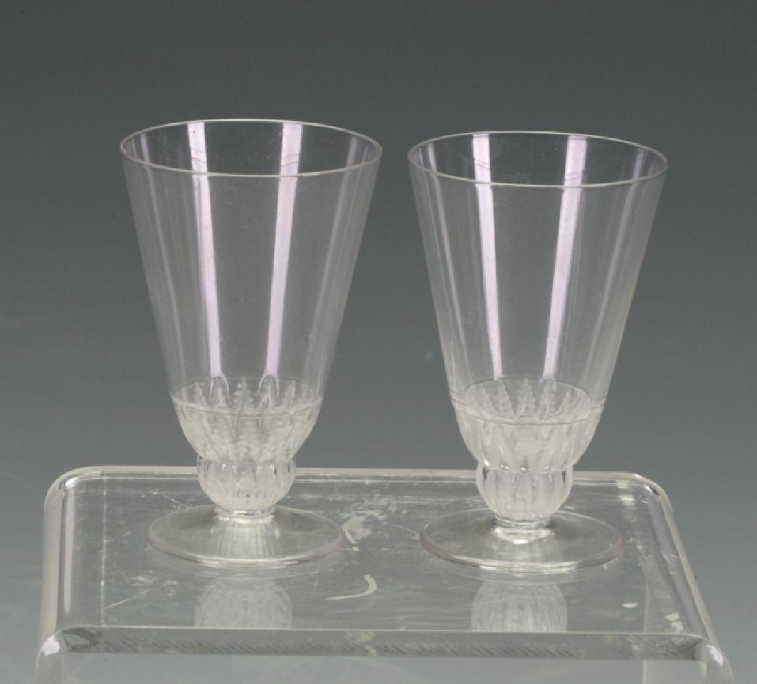 Rene Lalique pair liqueur Glasses: Pair of liqueur glasses. H12cm