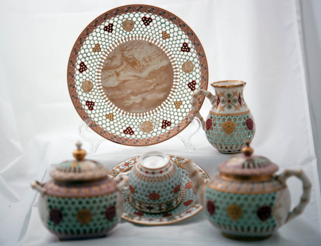 Royal Worcester tea set George Owen style: Royal Worcester tea set George Owen style