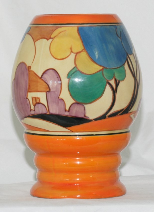 Clarice Cliff Vase (1 of 2)