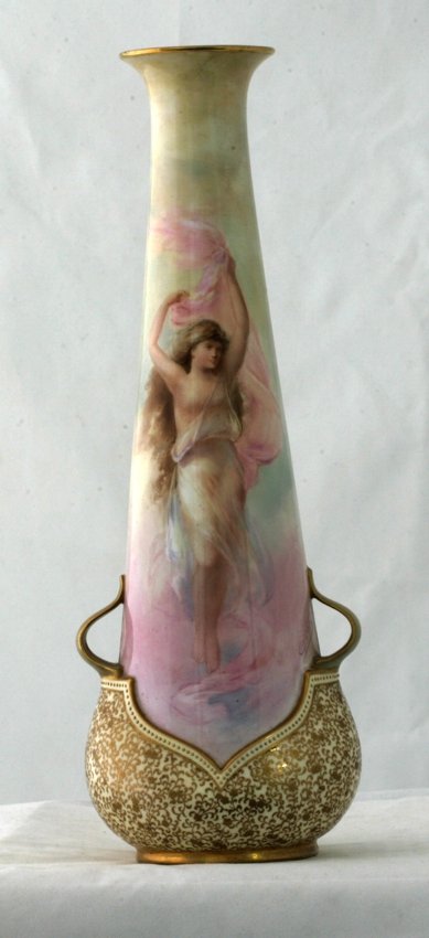 Royal Doulton Vase (1 of 5)