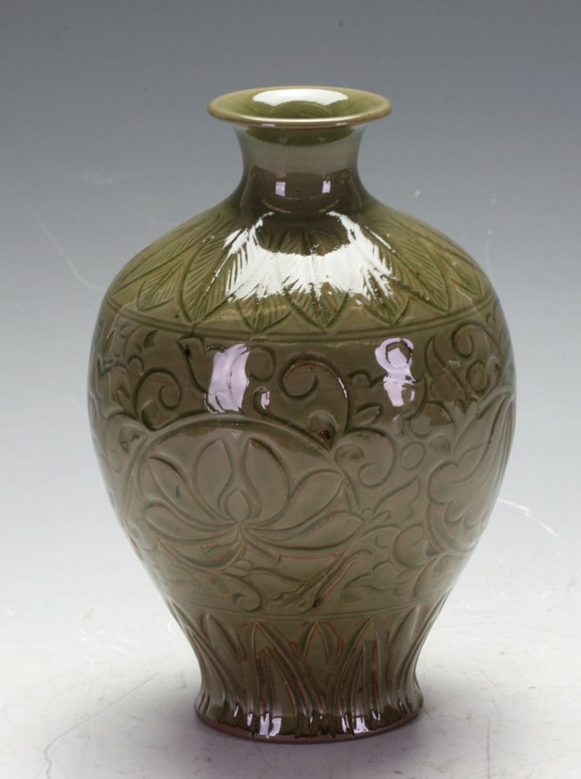 Yoachou Ware Vase: Tea dust glaze, H15cm