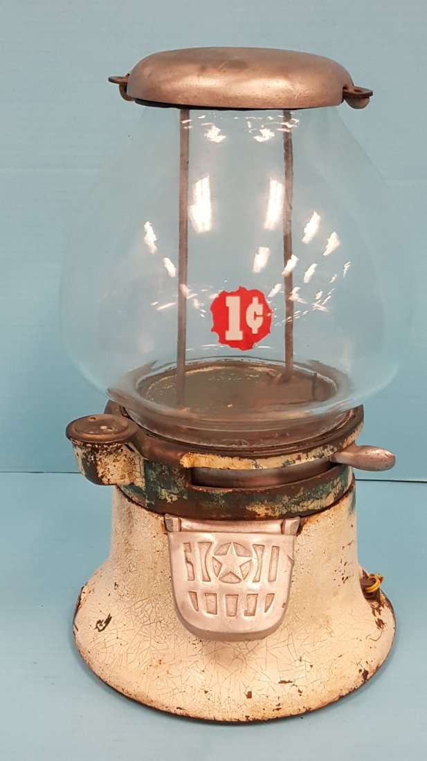 Star 1 cent bubble gum machine: Early Star 1 cent bubble gum machine. Works. Paint is crackled on the bottom. 1 cent decal in front and glass is in excellent condition. No Locks. Please read and understand the payment and shipping t