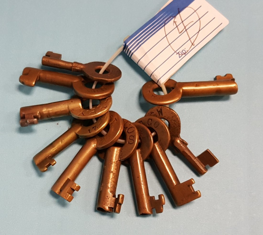 Lot of 10 Railroad keys from Lifetime Collection (1 of 1)