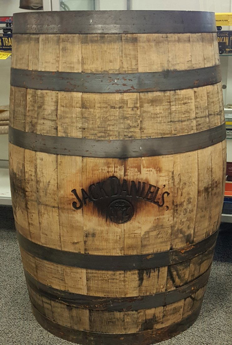 Jack Daniels Whiskey Barrel  Old No. 7 (1 of 2)