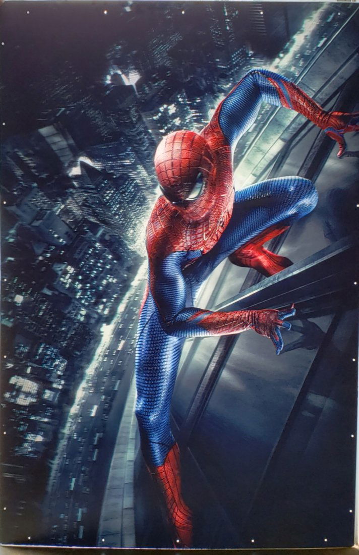 2012 Spider Man 3D Movie Poster Promo Display: 48" x 72" This is a very cool 3d image made of heavy ribbed plexiglass. Can be hung on a wall or suspended. PLEASE READ THE PAYMENT & SHIPPING TERMS FOR THIS AUCTION PRIOR TO PLACING BIDS.