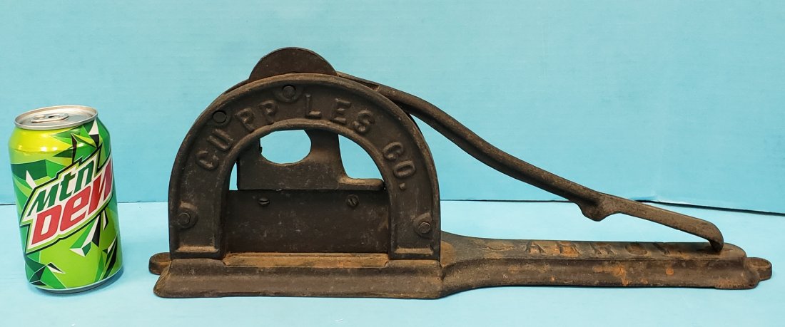 Cupples Co. Tobacco Cigar Cutter: Cast iron tobacco cutter with embossed handle and base with mounting holes in base. Excellent working condition with minor surface rust and normal wear. PLEASE READ & UNDERSTAND THE PAYMENT & SHIPPING