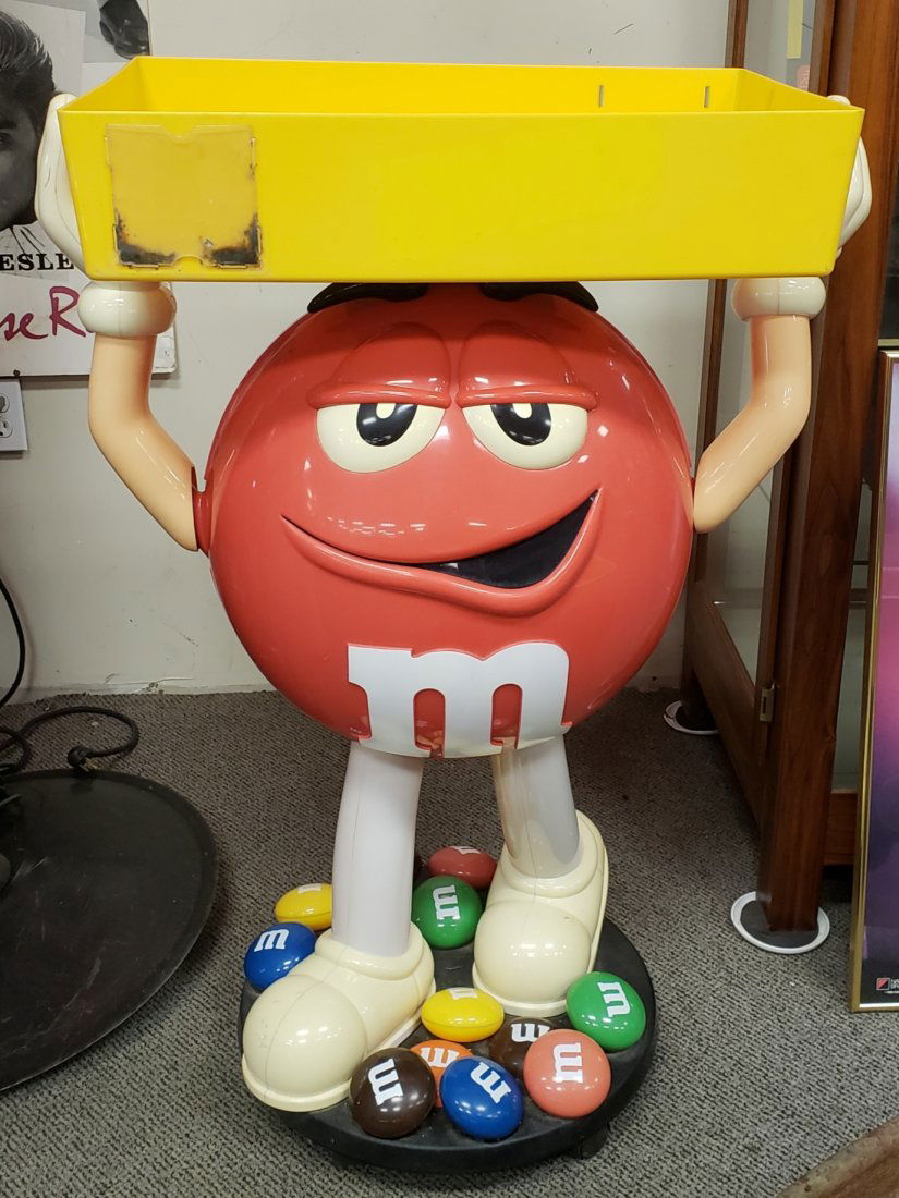 M&M's Red Store Display (1 of 2)