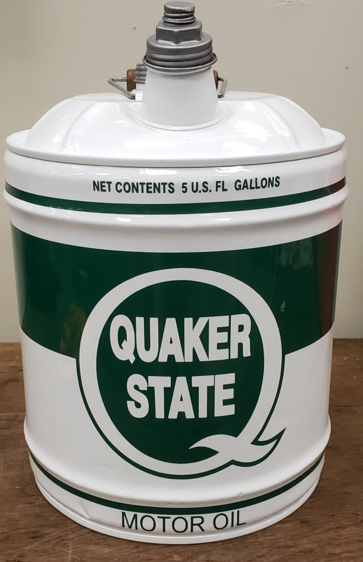 Quaker State Oil Can: 5 gallon oil can in excellent condition. PLEASE READ AND UNDERSTAND THE PAYMENT AND SHIPPING TERMS FOR THIS AUCTION PRIOR TO PLACING BIDS. ALL BIDDERS ARE BOUND TO THE AUCTION TERMS.