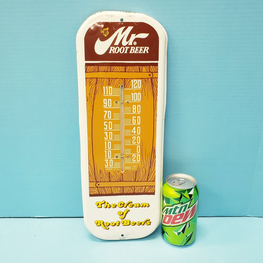 RARE Mr Root Beer Thermometer: 6" x 16" Tin thermometer with minor scuffs. Hard to find. PLEASE READ & UNDERSTAND THE PAYMENT & SHIPPING TERMS FOR THIS AUCTION PRIOR TO PLACING BIDS. ALL BIDDERS ARE BOUND THE THE AUCTION TERMS.
