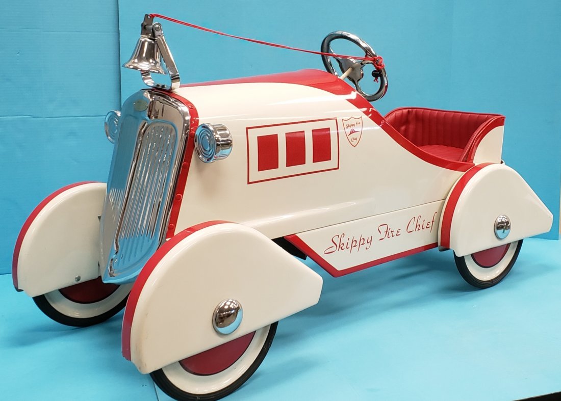 Hard to Find Skippy Fire Chief Pedal Car (1 of 12)