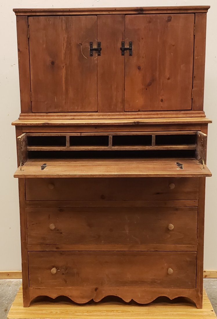 For Auction Primitive Shaker Style Secretary 163 On Jan 25