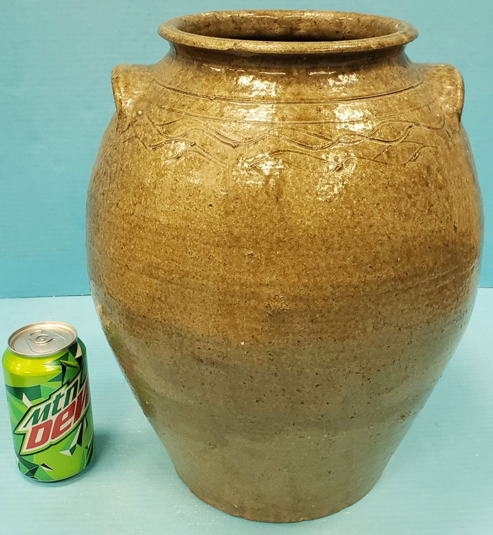 Edgefield SC Pottery Jar (1 of 8)