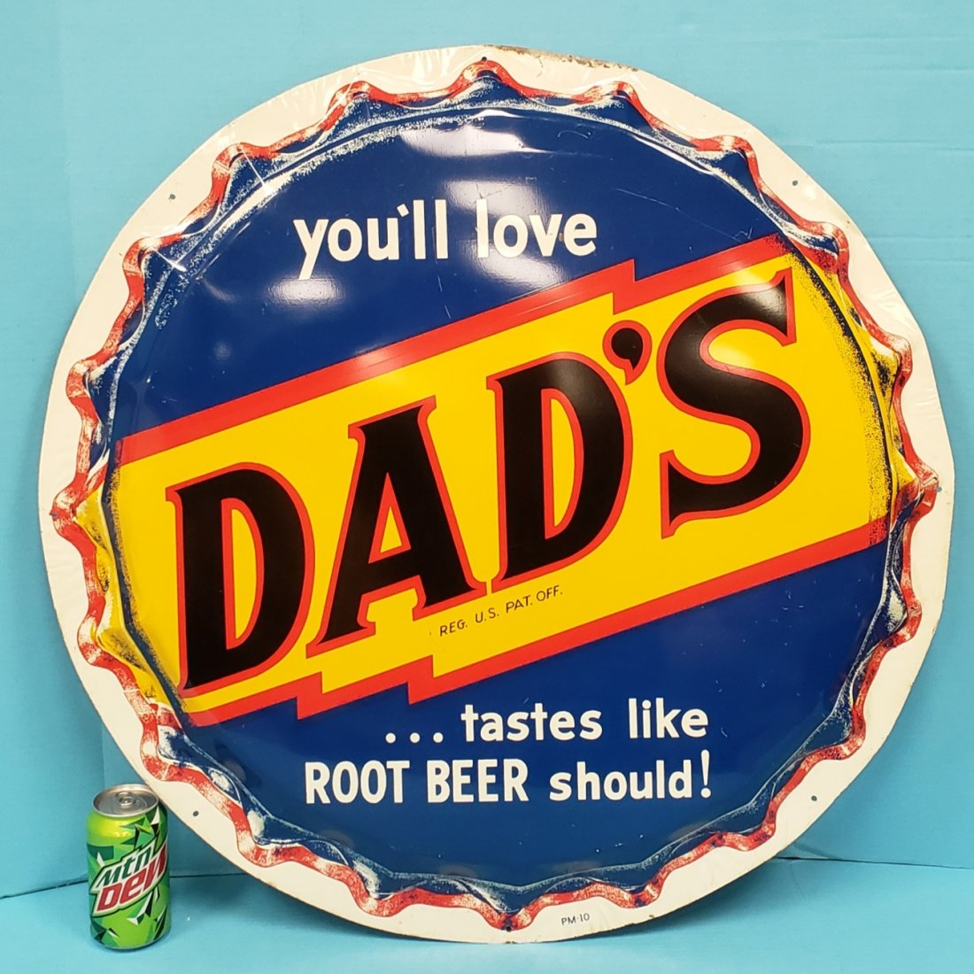 Dad's Root Beer Die Cut Bottle Cap Sign (1 of 1)