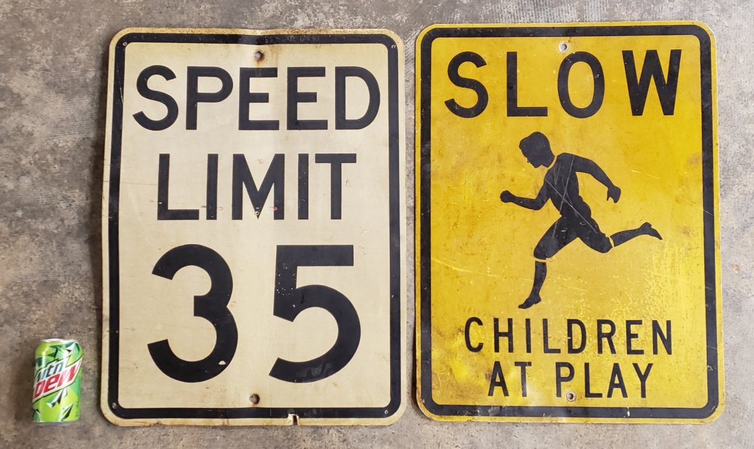Lot of 2 signs, Slow Children At Play & Speed Limit 35 (1 of 1)
