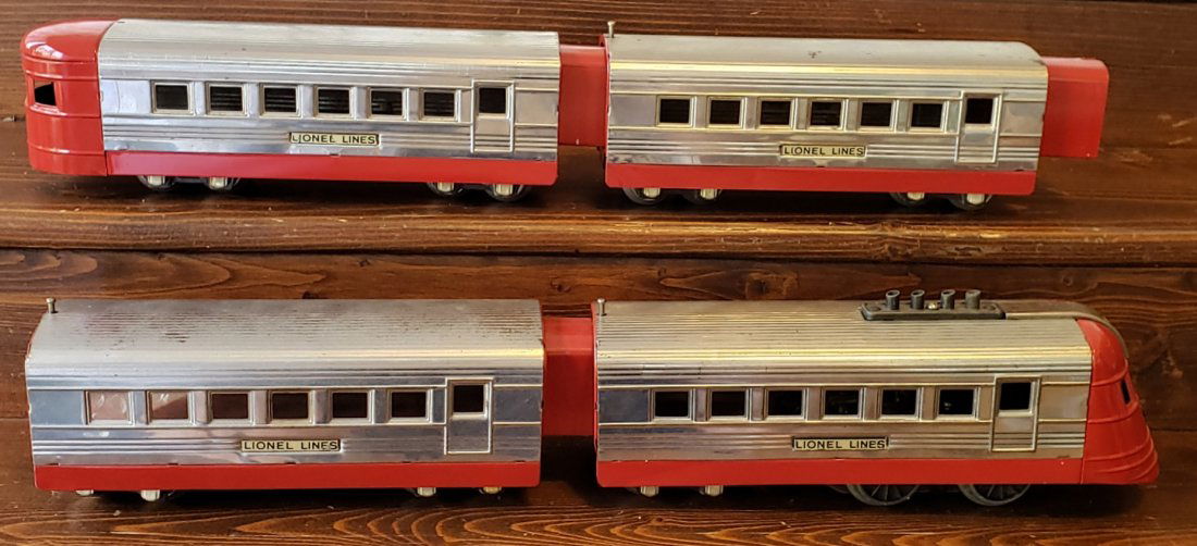 Lionel Jr. Streamliner Train Set (1 of 4)
