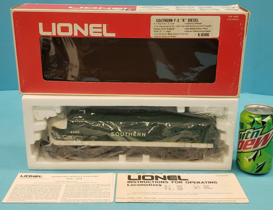 Lionel Southern Locomotive 8566 F-3 "A" Diesel: NIB Lionel "O" Gauge Southern locomotive in excellent condition. PLEASE READ & UNDERSTAND THE PAYMENT & SHIPPING TERMS FOR THIS AUCTION PRIOR TO PLACING BIDS. ALL BIDDERS ARE BOUND TO THE TERMS OF THI