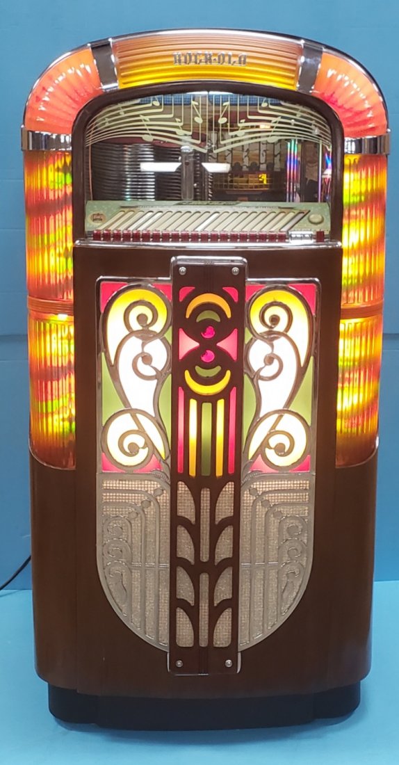 1946 Rockola 1422 Jukebox 78 rpm: 29" x 26" x 58" Beautiful Rockola 78 rpm Jukebox looks and sounds great. Plays 78 rpm records 20 select. PLEASE READ & UNDERSTAND THE PAYMENT & SHIPPING TERMS FOR THIS AUCTION PRIOR TO PLACING BIDS. A