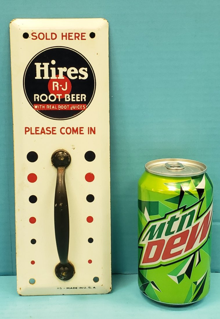 Hires Root Beer Door Pull / Push: 3.5" x 10" door pull with bright colors & minor scuffs. PLEASE READ & UNDERSTAND THE PAYMENT & SHIPPING TERMS FOR THIS AUCTION PRIOR TO PLACING BIDS. ALL BIDDERS ARE BOUND TO THE TERMS OF THIS AUCTION