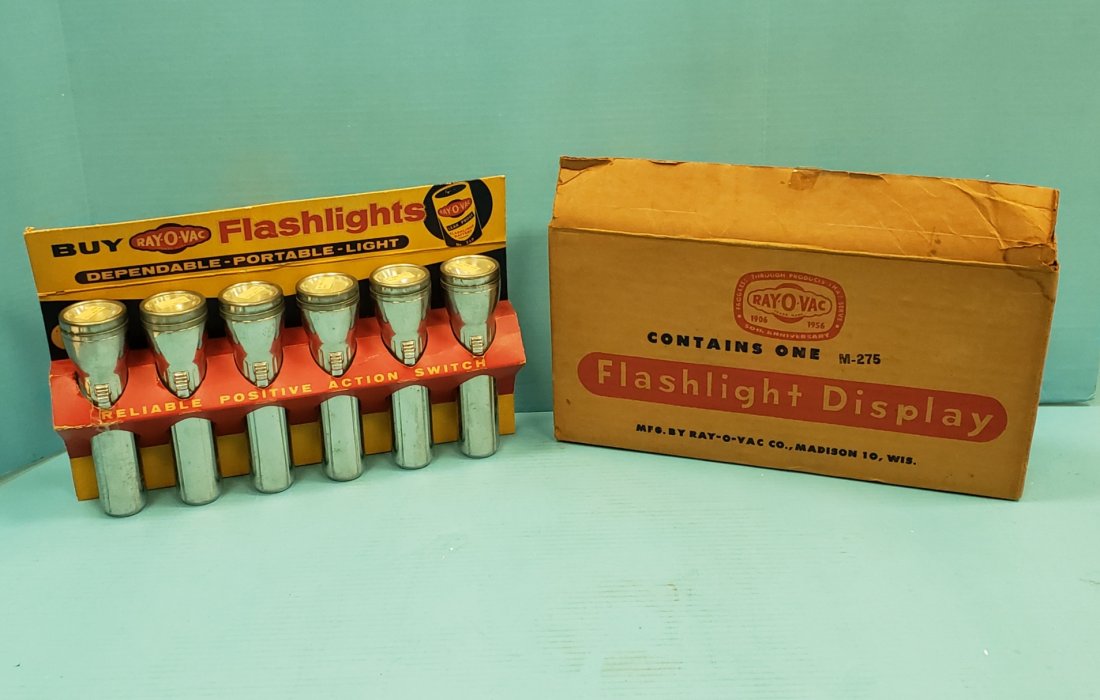 NOS Ray-O-Vac Flashlight Display with Flashlights (1 of 6)