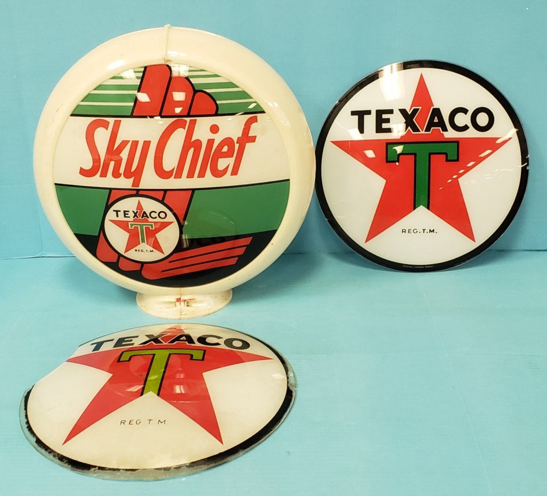 Texaco Sky Chief Porcelain Gas Pump Globe (1 of 6)