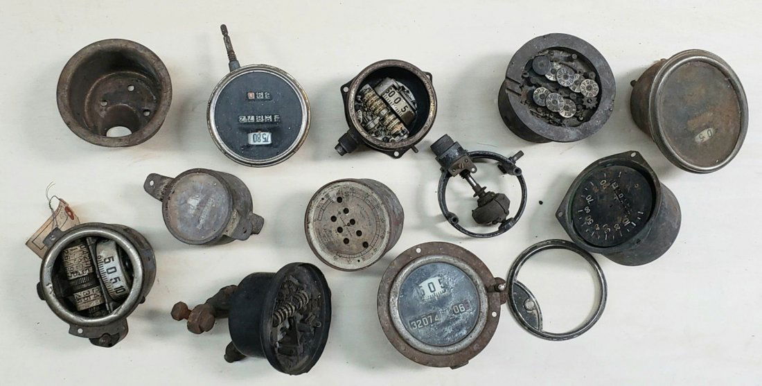 Early Lot of AC Stewart Warner & Others Speedometers (1 of 3)