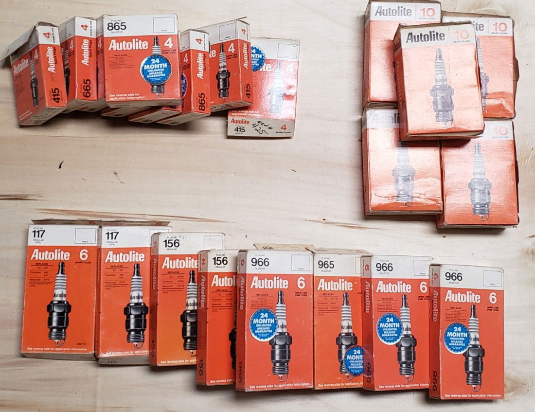 22+ boxes NOS Autolite spark plugs (1 of 4)