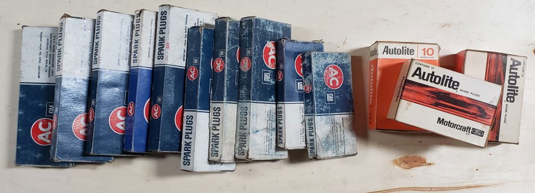 Box lot of NOS Autolite & AC spark plugs (1 of 5)