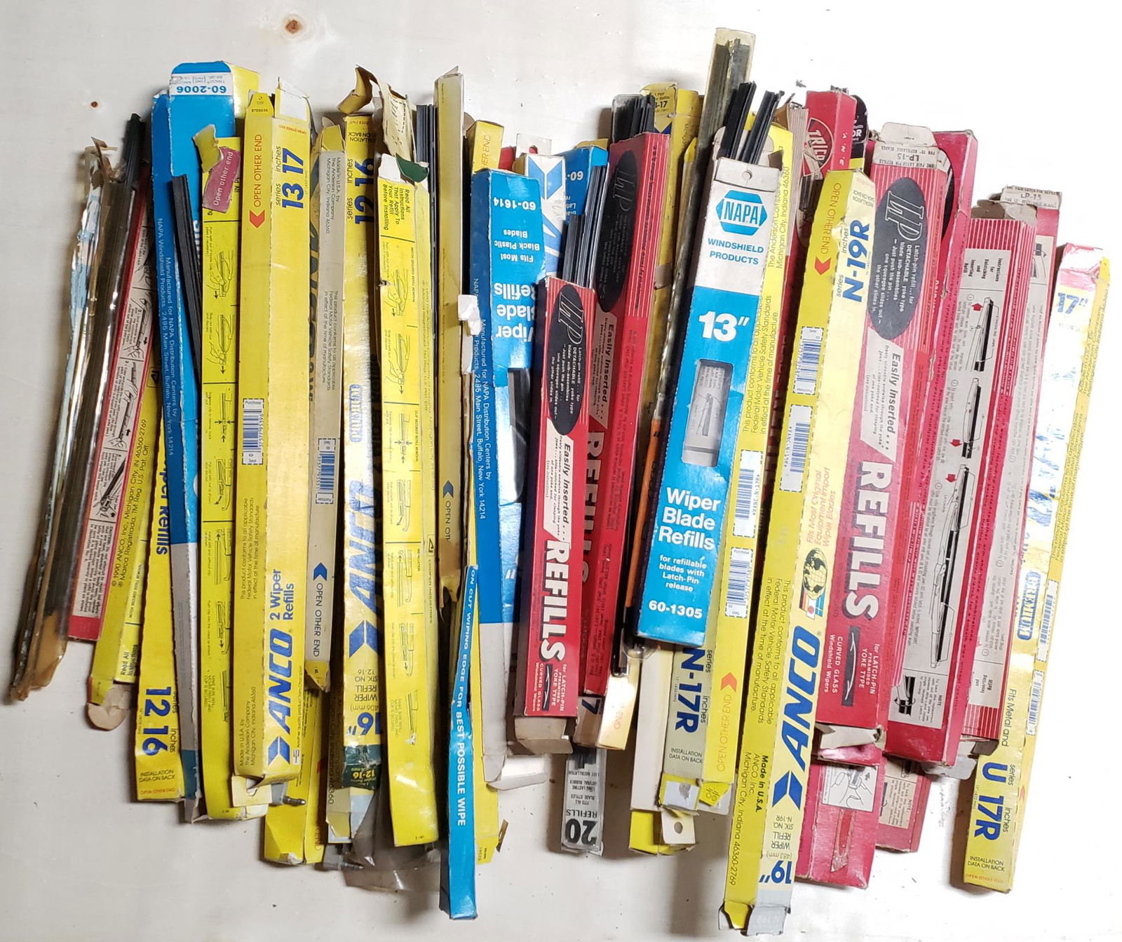 Box lot of Trico & Anco wiper blade refills (1 of 3)