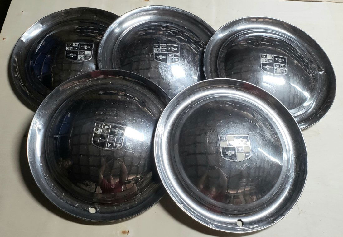 Lot of 5 1950's DeSoto 15" hub cap wheel covers (1 of 2)