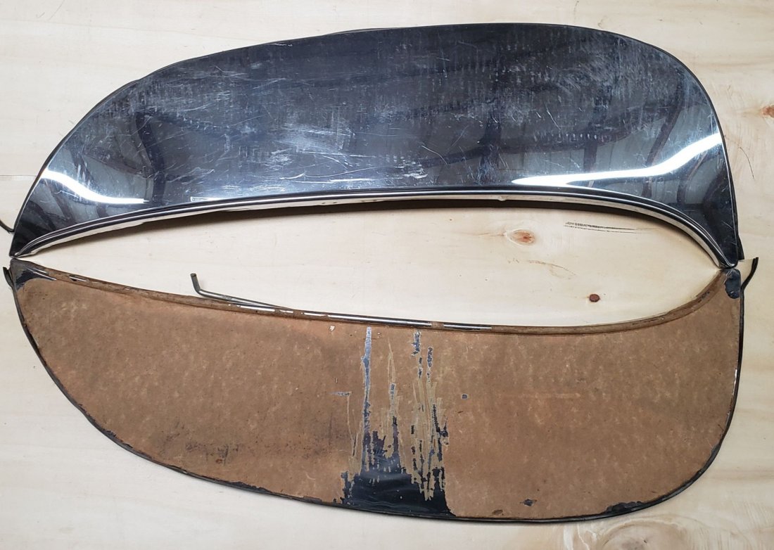 Pair of 1966/1967 Fairlane Comey Stainless Fender Skirt: Lot of original vintage parts. Please read and understand the terms of this auction prior to placing bids. All bidders are bound to the terms of this auction.