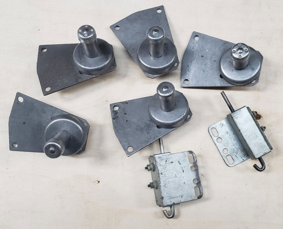 Lot of Ford Model T starter & stoplite switches (1 of 3)