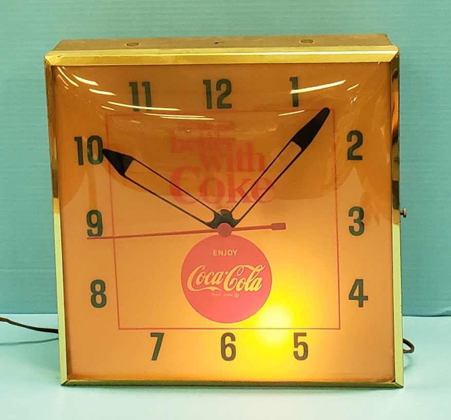 1960's things go better with Coke Light up Clock (1 of 2)