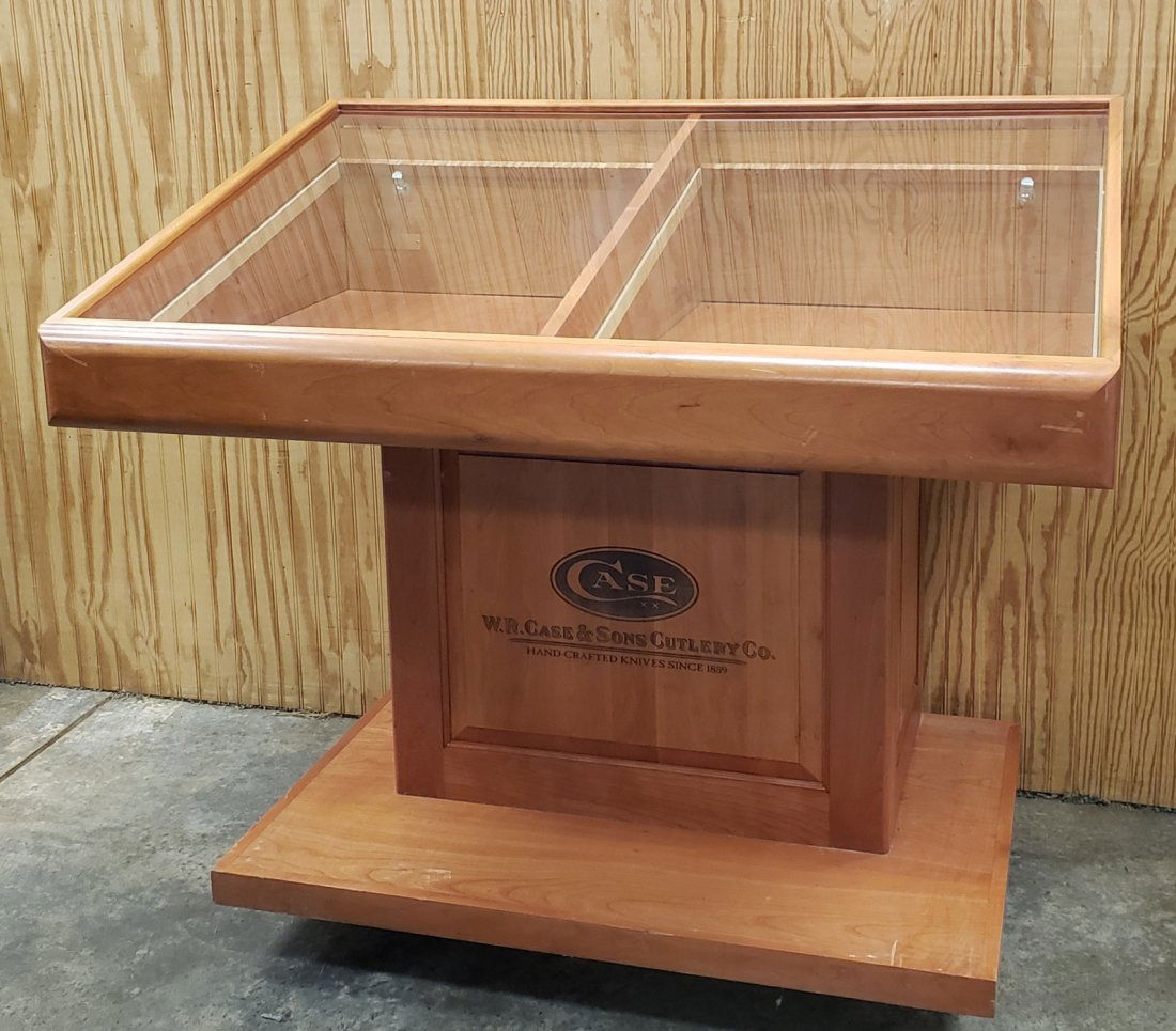Case Knife Store Showcase Display Floor Model (1 of 4)