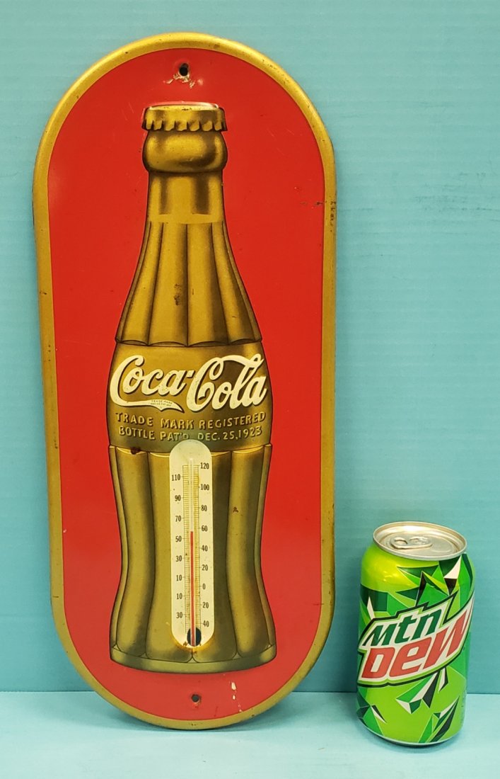 1930's Coca Cola Embossed Christmas Bottle Thermometer (1 of 3)