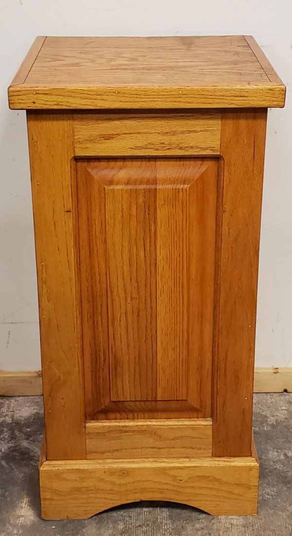 Oak Slot machine Stand (1 of 2)