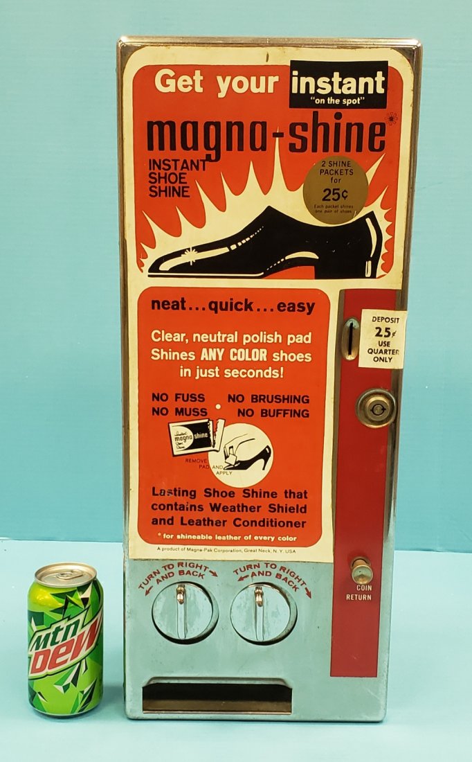Magna-Shine Instant Shoe Shine Vending Machine (1 of 2)