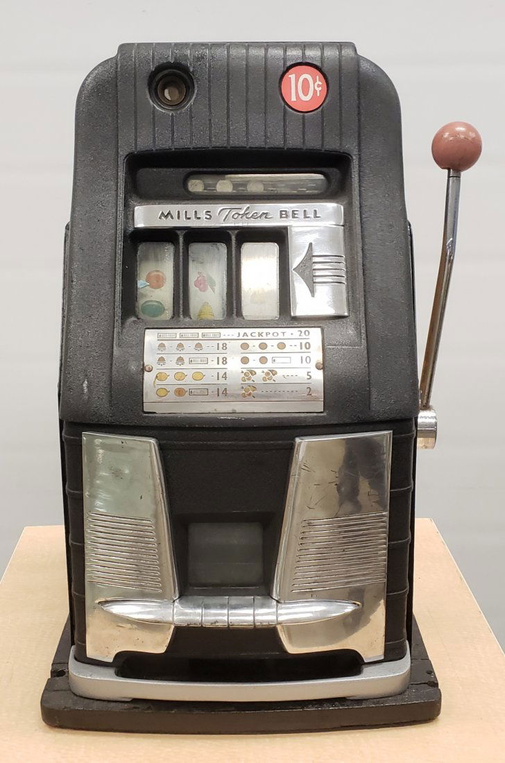 Mills Token Bell Slot Machine Ten Cents (1 of 5)