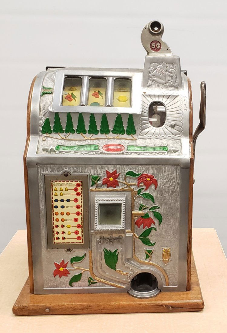 1929 Mills Poinsettia 5 cent slot machine (1 of 4)